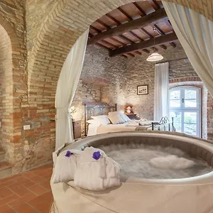 https://palazzo-del-borgo-chianni.it-tuscanyhotel.com